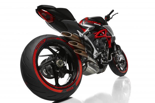 Le « Made in Italy » bat son plein avec la Diablo Brutale signée MV Agusta et Pirelli
