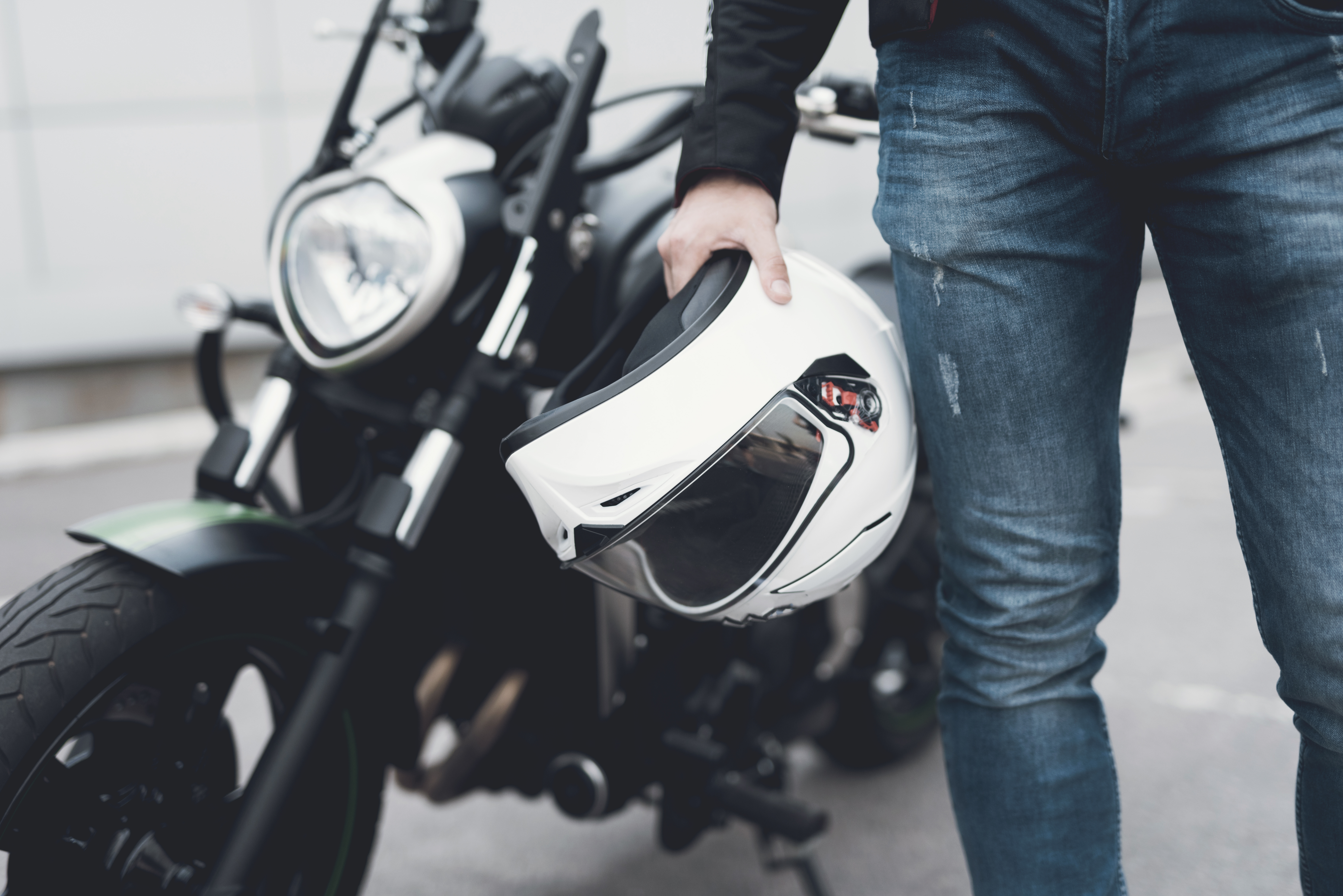 Quand changer son casque de moto ? - Dafy the Blog
