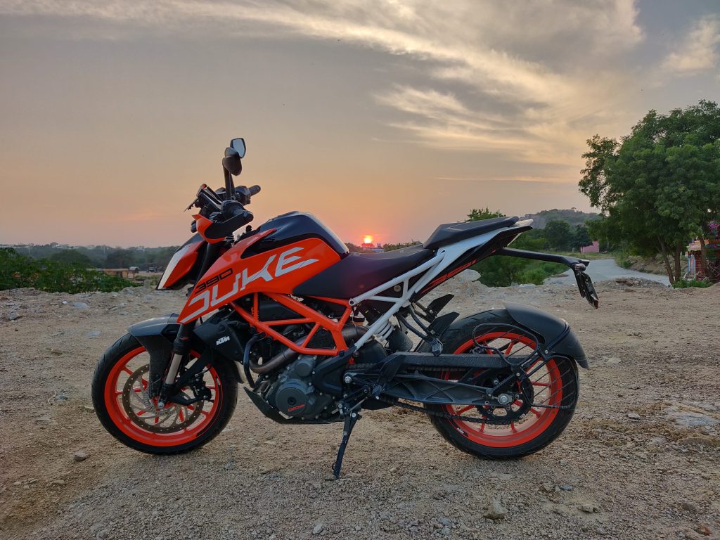 KTM Duke 390 - moto sportive permis A2