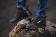 Sécurité à moto : quel rôle jouent les chaussures dans la protection des pieds et des chevilles ?