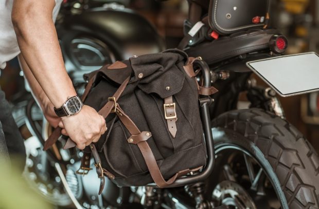 Comment sécuriser sa sacoche moto