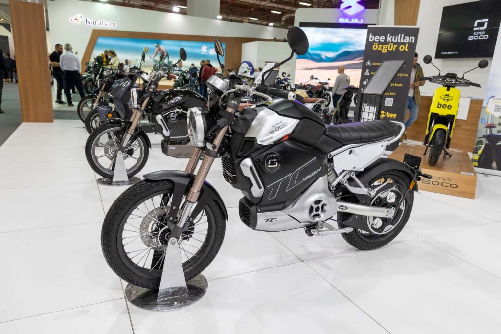 moto électrique 125 Super Soco TC Max ville