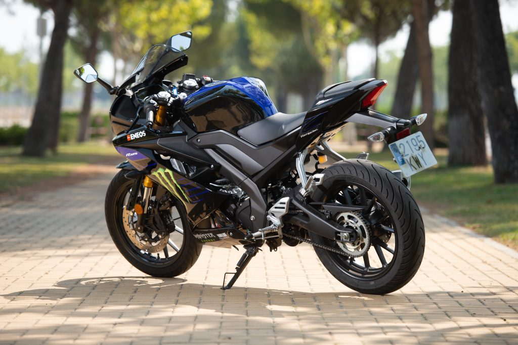 moto sportive 125 Yamaha YZF-R125 permis A1